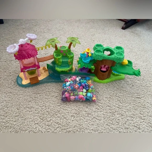 Hatchimals playsets and figures - Picture 2 of 5